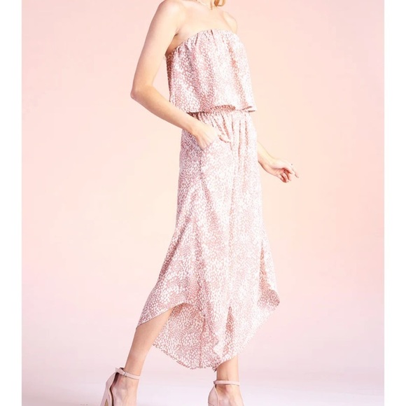 Tyche Amalfi Slanted Hem Jumpsuit size small blush color summer speckled dress​​ - Picture 3 of 16